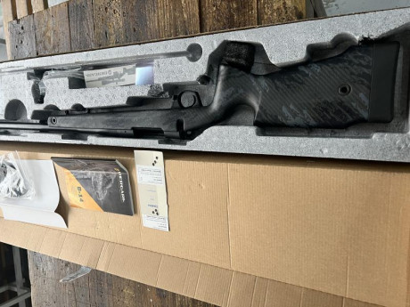 Vendo bergara b14 crest Carbon 7 PRC, NUEVO EN SU CAJA. 
Con prueba de agrupación Bergara. 
1800€, posibilidad 02