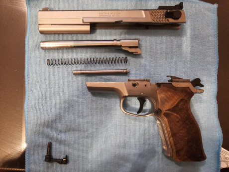 Vendo Smith & Wesson 5906 edición performance center 9mm "Target champion "de 6 pulgadas 01