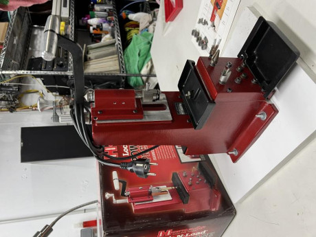 Se vende centro de tratado de vainas Hornady
Con todos sus complementos, instrucciones y caja.
En muy 00