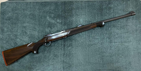 Hola compañeros 
Pues nada que pongo en venta este cañón del 458WM en perfecto estado de maderas y aceros.
Con 02