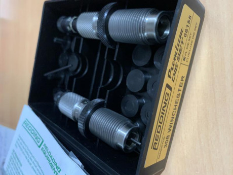 Se compra los siguientes útiles de recarga.

-Trimmer del 308 Winchester, especialmente si es electrico 170