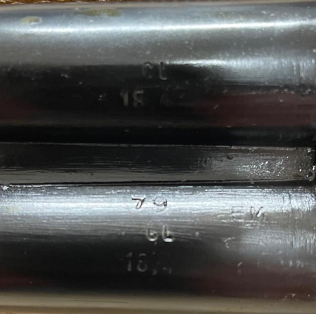 Ugartechea modelo jabalí calibre 12, en perfecto estado original, sin golpes ni rayaduras. Modelo de sobras 21