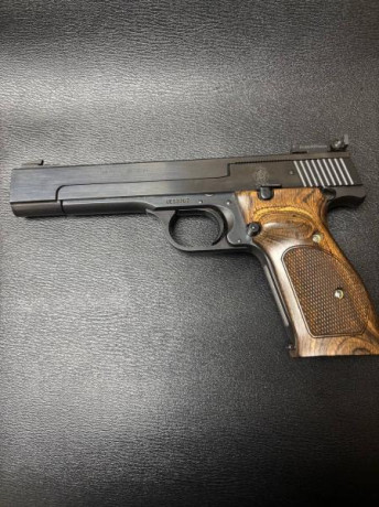 Se vendé S&W MODELO 41 cal 22.
Solo se ha disparado 2 cajas de CCI
PRECIO : 1.900€
PORTES PAGADOS 02