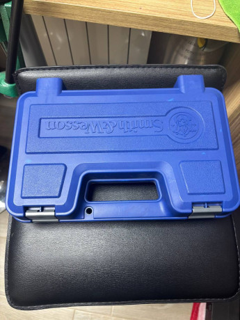 Se vendé S&W MODELO 41 cal 22.
Solo se ha disparado 2 cajas de CCI
PRECIO : 1.900€
PORTES PAGADOS 12