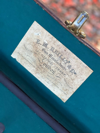 Año de fabricación alrededor de 1920.

Bastidor en cartón duro y madera. Muy sólido y en perfecto estado 11