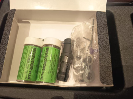 •	Calibre 12
•	Cañones de 81 cm.
•	Banda de 13 mm
•	Anima 18,7
•	Cuatro Chokes originales (4,3,2,1, estrellas)
•	Gatillo 20