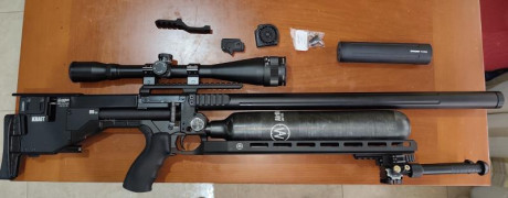 Krait X HP , cañón CZ 700mm, botella de 700cc
Cargador 16, cargador monotiro, rail arca, llave regulador 02