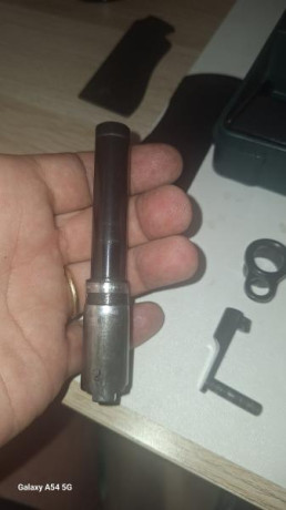 Estimados. 
Pongo a la venta una STAR BKM (armazón de duraluminio).
El arma esta en perfectas condiciones. 21