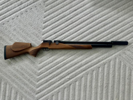 Se vende carabina FX Dreamline Classic 5.5mm, con culata de madera nueva y culata sintetica, moderador 01