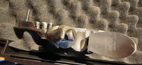 Hola,

En venta, Brown Bess poco usado cal .75.
Si le disparo 10 veces es mucho, no es lo mío.

El rifle 30