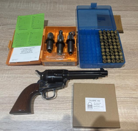 Uberti 5 1/2” en calibre 45lc
Está en Pamplona 
585,-€ + gastos de envío si fuera necesario 
No se vende 00