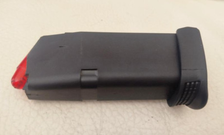   Hola, por necesidad de cupo, pongo a la venta una magnífica Glock 30S en calibre .45 acp. Armazón SF 40