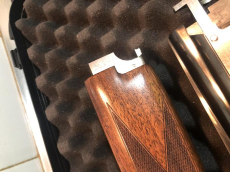 Browning b525 sporting cañon de 76 cm chokes gatillo regulable maletin a tirado un cajon de cartuchos 20