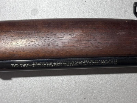 Vendo winchester self loading rifle del 351 win. El rifle lleva 10 cargadores, dies, vainas, puntas y 01