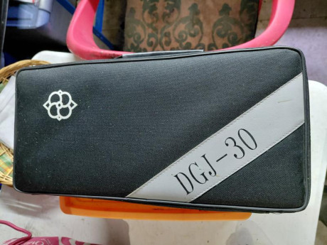 Buenas. 
Vendo este mini telescopio modelo DGJ-30.
Nunca lo he usado.
300€.
Saludos. 10