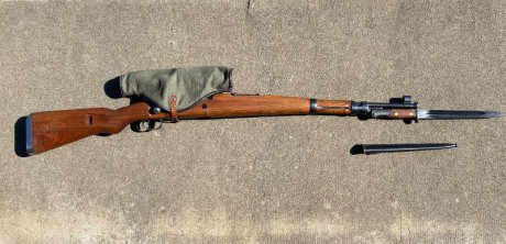 Buenas. Tengo un problemilla y vengo a buscar consejo.
La historia es que tengo un kar 98 de captura yugoslava, 90