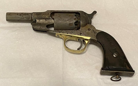 Hola,

Busco un Colt pocket police snubnose 1862 en acabado inox (réplica).

Sé que es algo muy concreto, 10