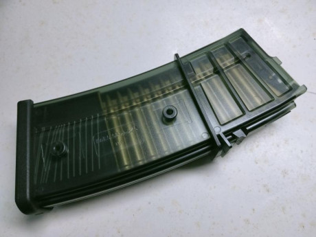 Hola, vendo cargador de airsoft para G36 UMAREX 6mm VFC , nuevo sin estrenar 
precio 68 euros con envio 110