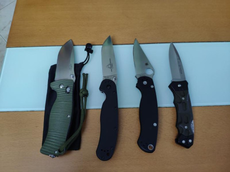 Saco a la venta este lote de navajas, todas en perfecto estado.

Nieto Warfare 
Ontario RAT I
Ganzo Firebird 01