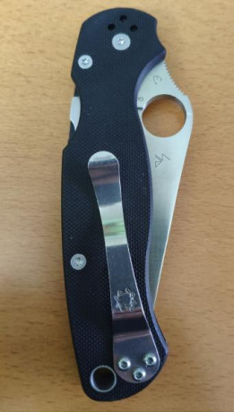 Saco a la venta este lote de navajas, todas en perfecto estado.

Spyderco Tenacious G-10 Filo Liso 40€ 11