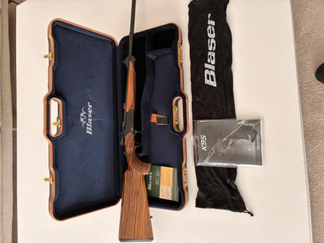 Buenas tardes,
Vendo k95 modelo nuevo 270 win
Báscula en negro mate con letras doradas
Madera grado 3
Incluye 02