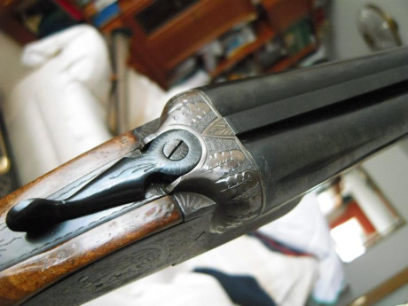 Por abandono de nuestra afición vendo  escopeta paralela E.A. (Eusebio Arizaga  -Placencia de las Armas-, 00