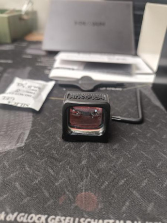 Vendo visor exclusivo para montarse en Glock, no necesita placa ni necesita cambiar la altura de las miras 02