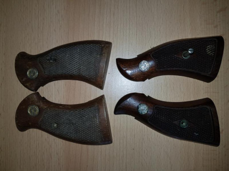 Cachas astra, 15€
Cachas Smith & Wesson K, ++VENDIDAS++
Envio aparte, esta en barcelona 00