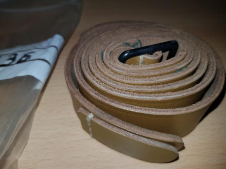 Correa portafusil Mas36, nueva. 25€
Envio aparte, esta en barcelona 00