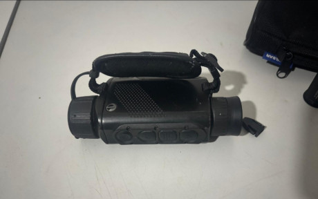 Un compañero vende un termico Pulsar Axioon Key Xm30 con dos baterias  en perfectas condiciones mas fotos 01