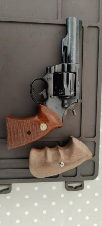 Lo dicho vendo mi revolver Colt Trooper MKIII calibre 357 en perfecto estado como se podrán ver en las 31
