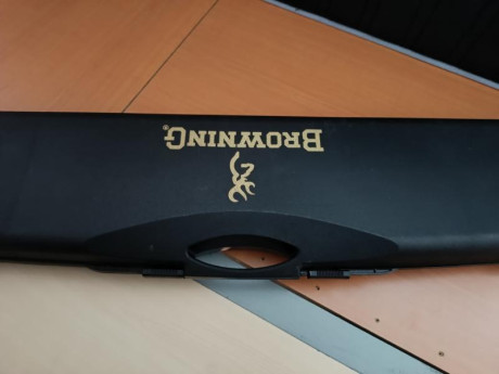 Vendo mi MK3. Calibre 9'3x62. Semiautomático. Composite verde y negro . Carrillera de culata regulable.Carril 10