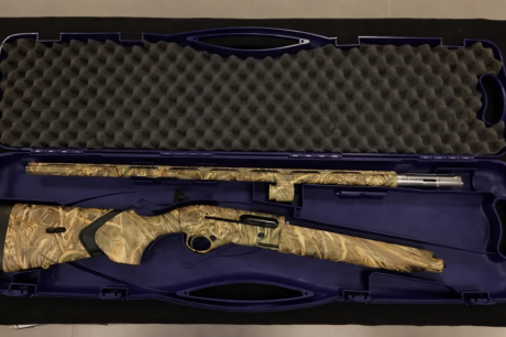 Escopeta Beretta A400 Lite Camo.
Cal.12 y 71 de cañón.
Prácticamente nueva apenas uso.
Con 5 chokes.
Precio 01