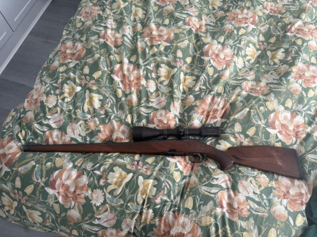 Fantástico rifle Mannlicher 
Modelo Classic Stutzen 
Calibre 270 winchester 
Mira Kahles Helia Cbx 3-12x56 00