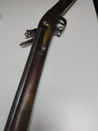 Se vende Brown Bess original. 
Guiado en AE
Con baquetas de carga y limpieza
1700 euros. (por lo mismo 10