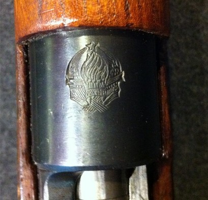 Buenas. Tengo un problemilla y vengo a buscar consejo.
La historia es que tengo un kar 98 de captura yugoslava, 110