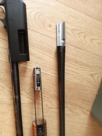 Vendo  escopeta de corredera marca Fabarm modelo Sdass Wood.

Cañón Tribore cilíndrico de 51cm, con rosca 161