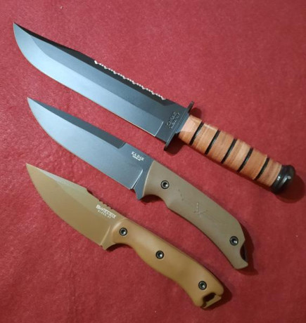 Cuchillo de colección sin uso y sin afilar original de fábrica, Big Brother 165€ envio incluido por agencia, 02