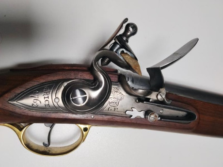 Vendo réplica Brown Bess Carabine 
Pedersoli 
Sólo estrenado, como nuevo 
1200 euros
WhatsApp 617734756 00