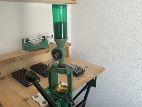 Se vende dosificador de pólvora RCBS Uniflow
(Solo el dosificador)
En buen estado.
75€
VENDIDO 00