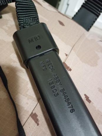 Bayoneta M7 US para fusil M16, con funda modelo M10 fabricada por colt en muy buen estado  . Marcajes 01