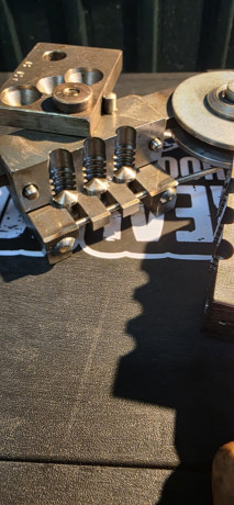 en venta klaus wich Turquesa cal.415..
precio 100 con el envio...

saludos 00