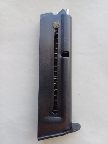 Se liquidan los siguientes complementos y accesorios de armas. 
Todo a 20 euros más el envío, por agencia 80