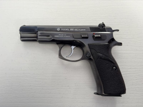 Vendo/Cambio cz 85 en perfectas condiciones con una muy buena agrupación y muy bien conservada con dos 00