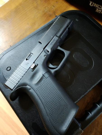 Vendo Glock 17 gen 5 con menos de 500 tiros comprada en abril de 2025 con desconector doble Diamond cambiado 00