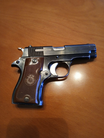 Buenas,

Se vende por jubilación STAR DKL 7,65mm. ( 32 Auto), capacidad cargador 6+1.
Buena pistola de 00