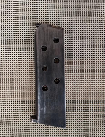 Cargador FN 1899/900 calibre 7.65 7 cartuchos de capacidad.
Con marcaje FN 
 90  Euros con envío  certificado. 00