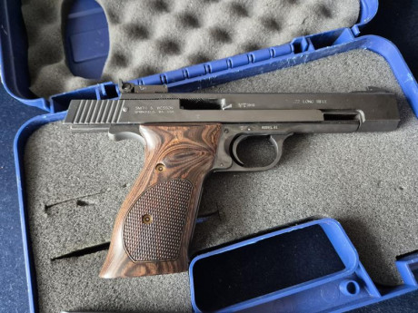 En 22LR, en perfecto estado.
Busco pistola de 9mm. 01