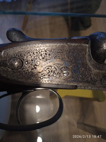 Por restructuración de mi armero vendo esta joya.
Sarasqueta 216, con pletinas Scott, ajuste perfecto, 02