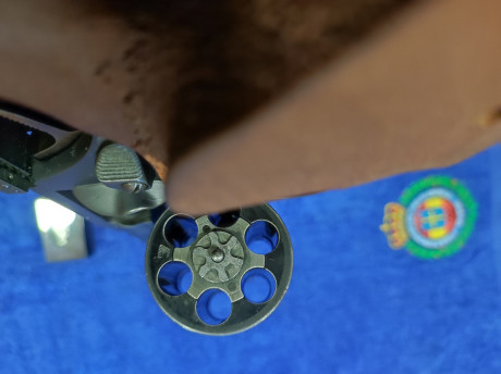 Buenas Tardes, Vendo Revolver Manurhin MR 32 Match,
en Buen estado con un disparador excelente i una 
agrupación 00